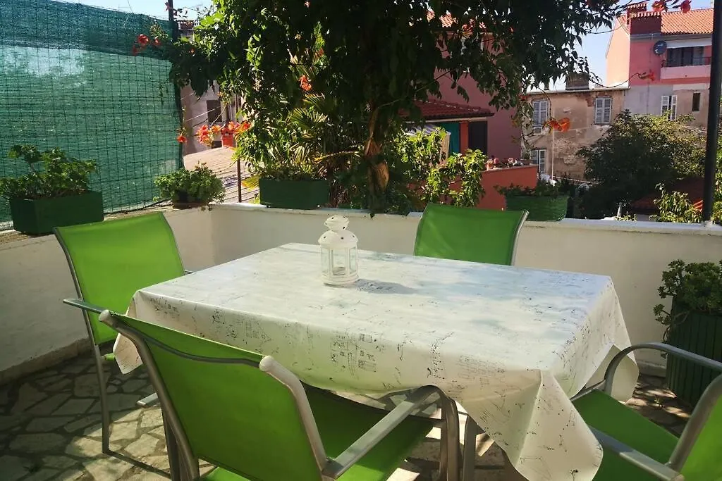 Casa Di Nonna Pina, Kuca U Blizini Arene Apartment Pula Croatia