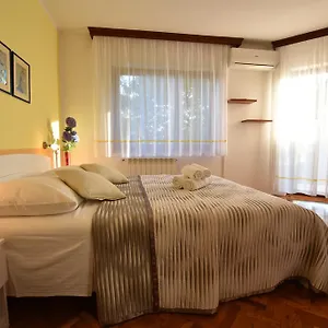 Appartamento Nena, Pola